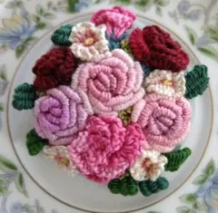 No.557 ハンドメイドブローチ　刺繍