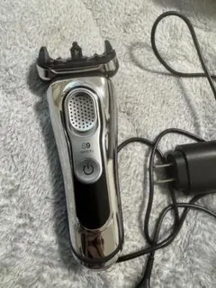 BRAUN S9 メンズ電気シェーバー シルバー Braun S9 メンズ電気シェーバー - メルカリ