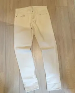 FRAME ホワイトデニム パンツ サイズ26のサムネイル