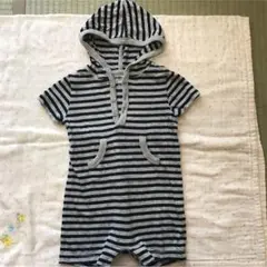美品！GAP 半袖ボーダー柄ロンパース