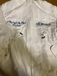 ellesse フード付き白色ジャケットのサムネイル