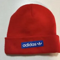 adidas 赤 ニット帽　フリーサイズ