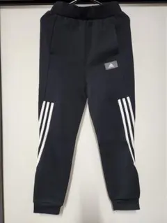 adidas ブラック ジョガーパンツ 3本ライン (150cm)サイズ