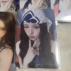 izna セブンイレブン トレカ ジミン