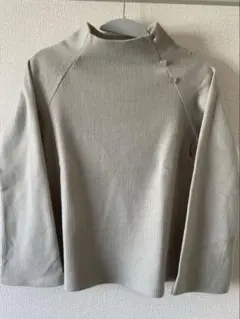 未使用 Aラインハイネックニット グレージュ M しまむら ニット