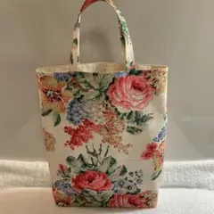 ハンドメイド　トートバッグ　Cath Kidston 生地使用　(大きめです)