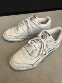 ニューバランス スニーカー