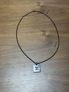 極美品✨　ルイヴィトン　ネックレス　M80208　ロゴ　刻印　1478 極美品✨ ルイヴィトン ネックレス M80208 ロゴ 刻印 1478 - メルカリ