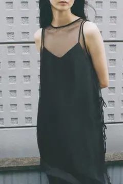 【新品タグ付き】ZARA ザラ リボン付きオーガンザワンピース L