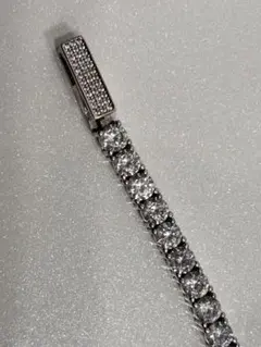 S925 テニスブレスレット シルバーカラー　アバランチ　19センチ　4ミリ S925 テニスブレスレット シルバーカラー アバランチ 19センチ 4ミリ