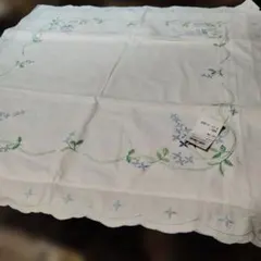 新品未使用】近沢レース テーブルセンター クロス ブルー 花刺繍