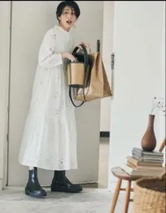 ZARA カットワーク刺繍ワンピース　XS