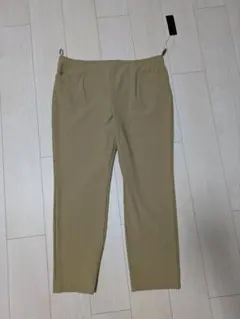 未使用【タグ付】 Мサイズ 自由区 テーパードパンツ オンワード 38 