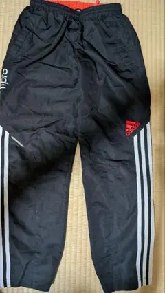 adidas ブラック ピステパンツ 150㌢