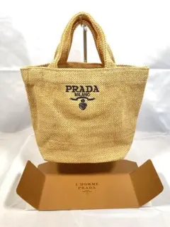 PRADA ノベルティミニトートバック ベージュ PRADA ミニトートバッグ（ベージュ） - メルカリ