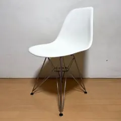 美品 Herman Miller イームズ シェルサイドチェア ホワイト 012のサムネイル
