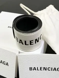 極美品✨ バレンシアガ サイクル ブレスレット バングル アリーナ　本革 白のサムネイル