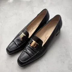 【SalvatoreFerragamo】クロコ型押しローファー ゴールド金具のサムネイル