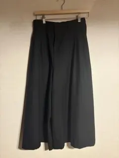 UNIQLO 黒 キュロットパンツ