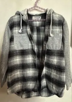 フード付きブラック・ホワイトチェックジャケット