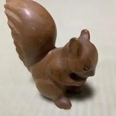 ビンテージ　木製リスの置物