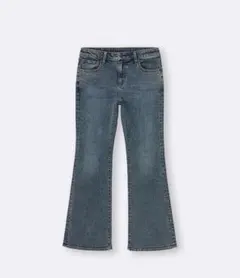 スリムフレアジーンズ