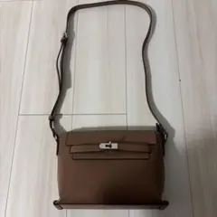 ブラウンレザーショルダーバッグ