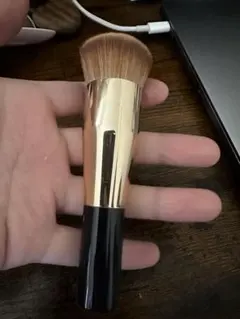 CHANEL ファンデーションブラシのサムネイル
