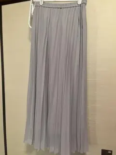 GU プリーツスカート