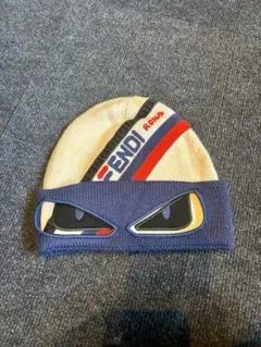 fendi fila バッグバグズ ビーニー