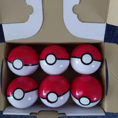 ポケモン　ぬいぐるみバッジinモンスターボールケース