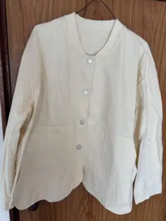 ノーカラークリームジャケット