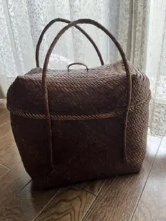 新品★アジアの籠・かごバッグ（カバー？ふた付き）小物いれにも