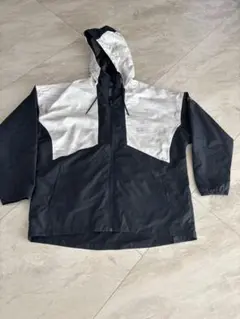 Under Armour マウンテンパーカー 黒　XL