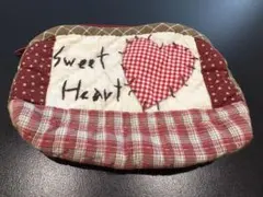 最終値下げ　ハート　刺繍　キルティングポーチ　ハンドメイド　新品