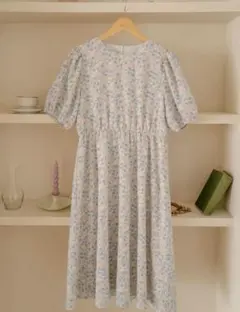 DAZY 花柄　パフスリーブ　ワンピース