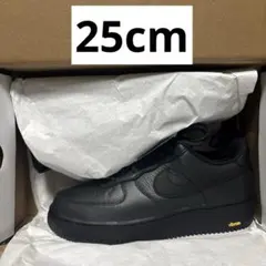 新品NIKE AIR FORCE1 GORE-TEX Vibram 黒25cmのサムネイル