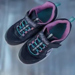 Skechers スニーカー ブラック/ピンク/ターコイズ