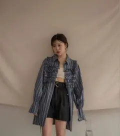 mideal フリルストライプチュニックシャツ ブルー