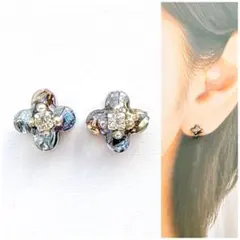 ダークカラーガラス6mmお花ピアス/イヤリング