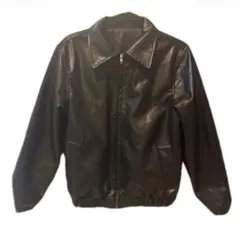 黒いレザーボンバージャケット
