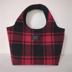 ハンドメイド　トートバッグ　持ち手一体　赤黒チェック柄