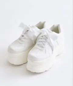 OLIVE des OLIVE ホワイトスニーカーのサムネイル
