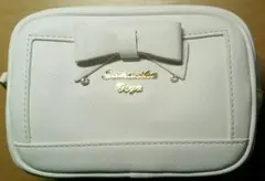 サマンサタバサ ベガ ポーチ