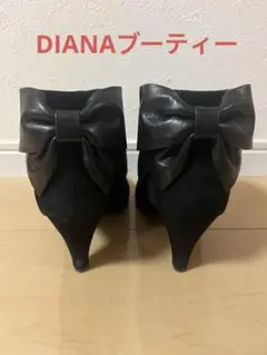 ダイアナDIANAリボン付きブラックスエードブーティ