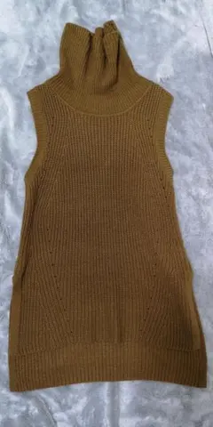 ノースリーブニット　タートルニット