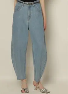 CADUNE ライトブルー カーヴィーデニム