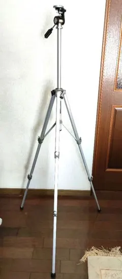 Item thumbnail for item 86b7170f-b3c1-4d8c-a568-6d872152537d