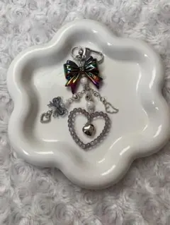 ビーズキーホルダー　黒　ブラック　ストラップ　ハンドメイド　韓国　リボン