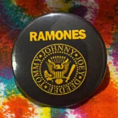 A22 ★ Ramones 캔 배지 ★ 라몬즈 밴드 레치리 USA 잡화 헌 옷